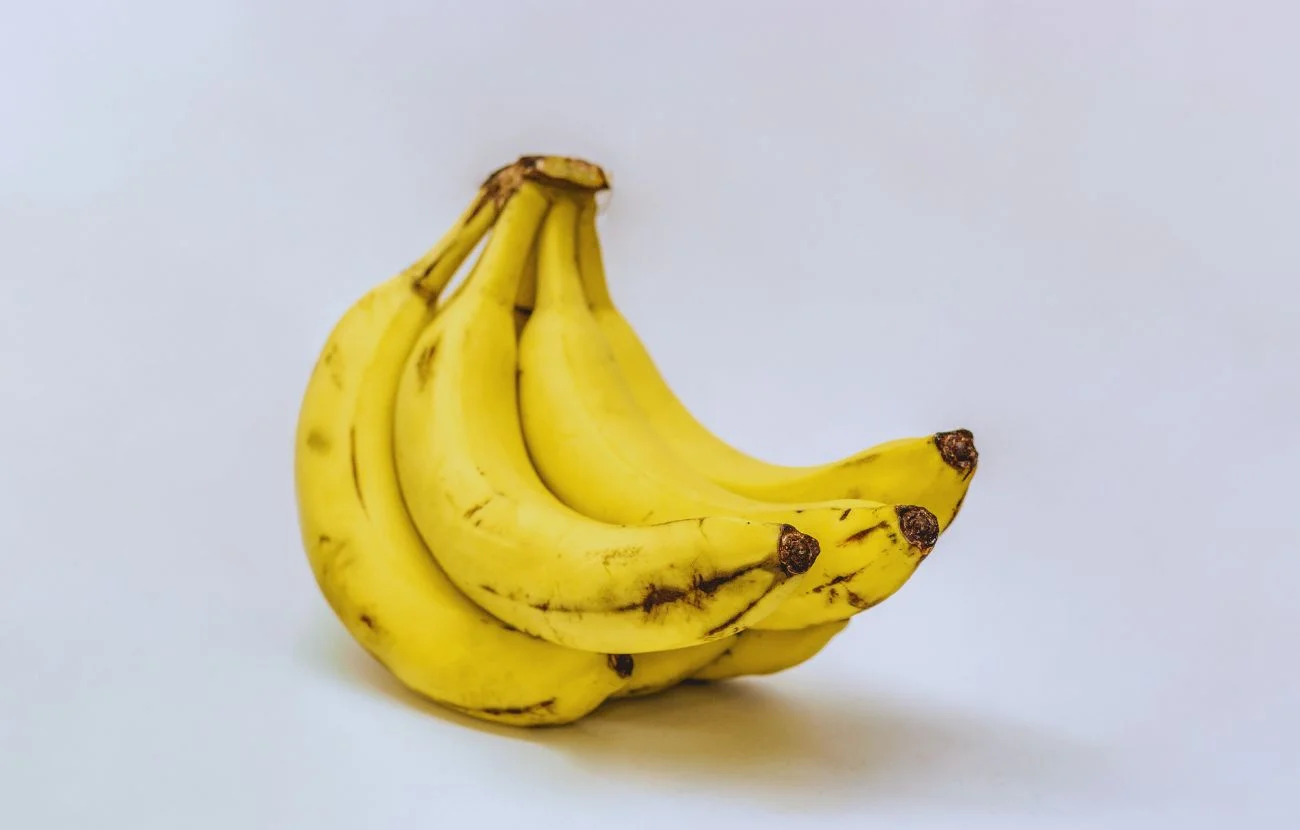 Le banane tendono a diventare marroni per diversi motivi